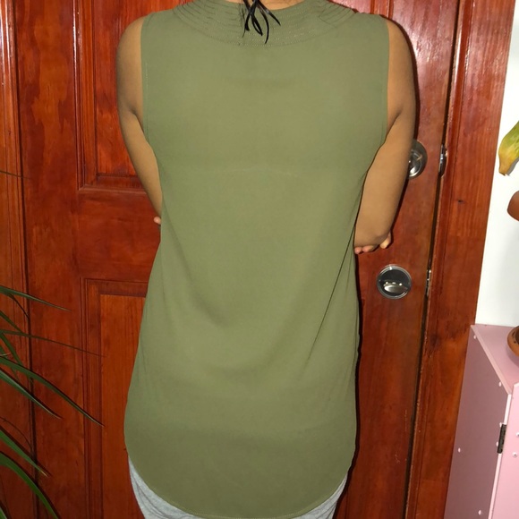 Blouse - Picture 2 of 3